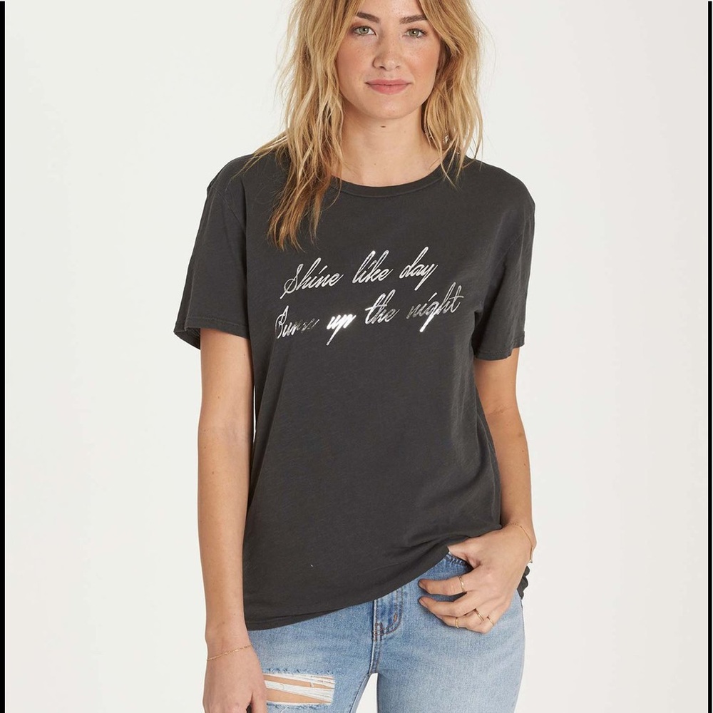 Billabong grey t shirt